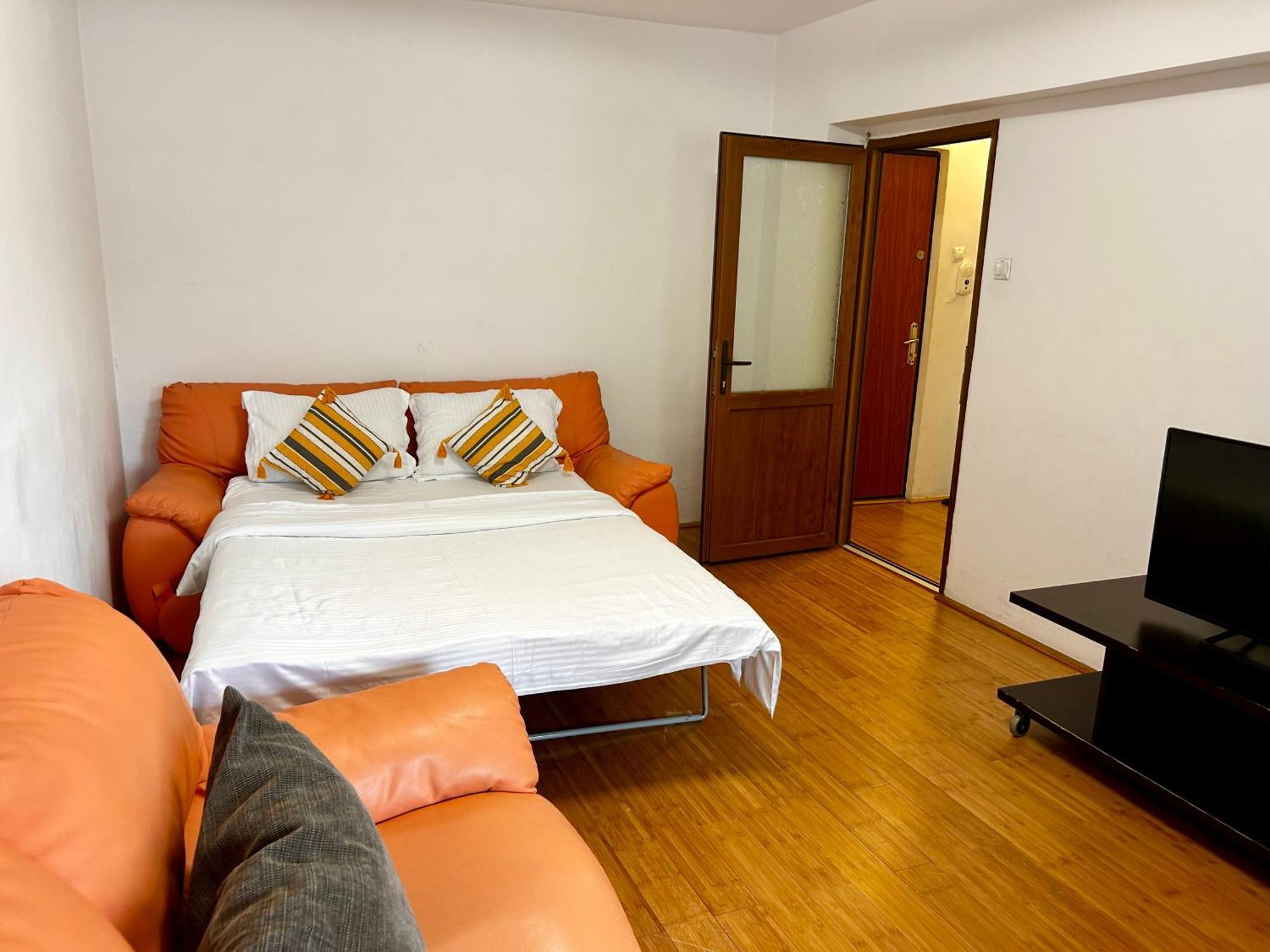Jad - Familiy 4 Rooms Apartment - Near Forest And Historic Center - Racadau Brassó Kültér fotó