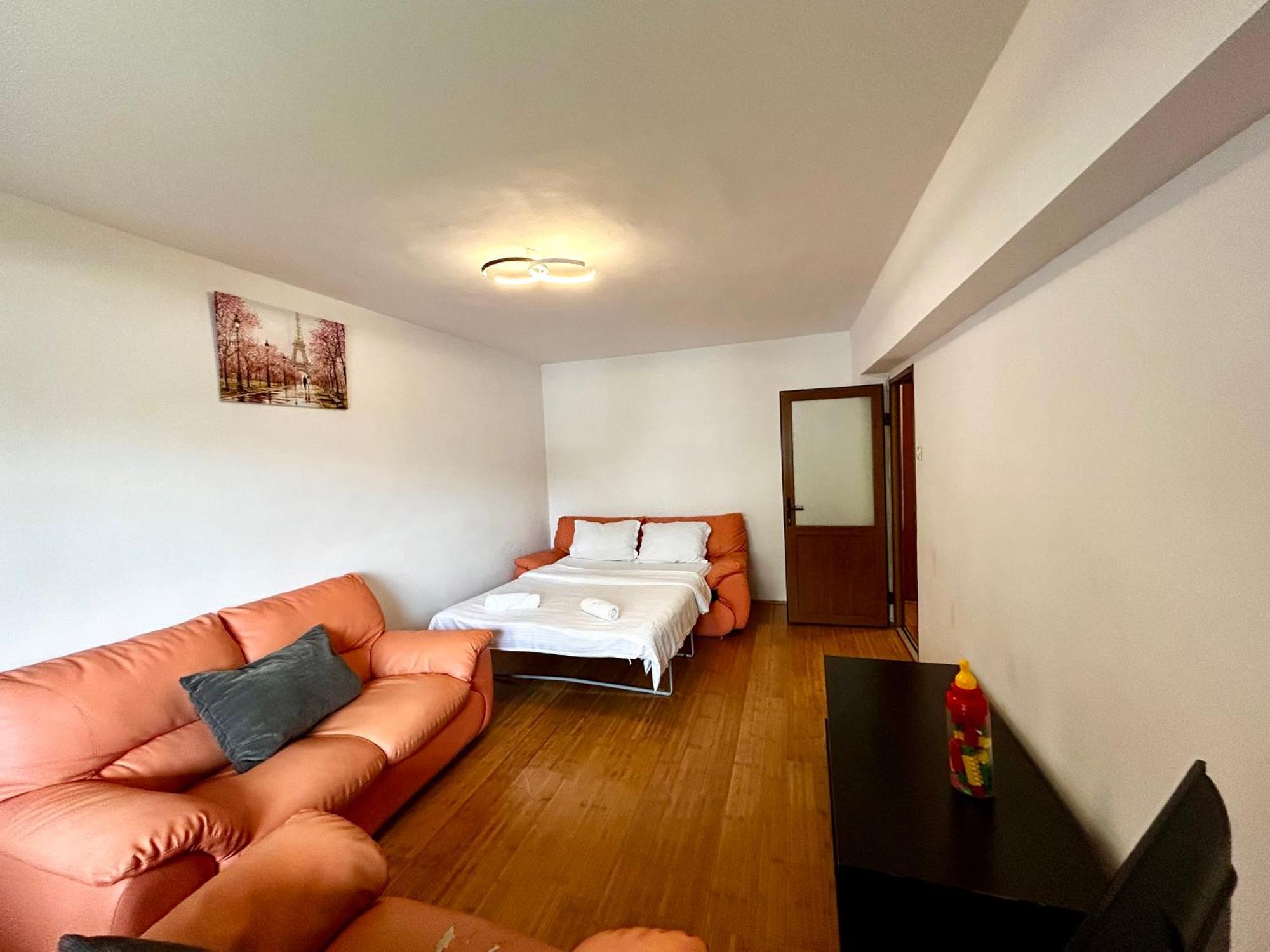Jad - Familiy 4 Rooms Apartment - Near Forest And Historic Center - Racadau Brassó Kültér fotó